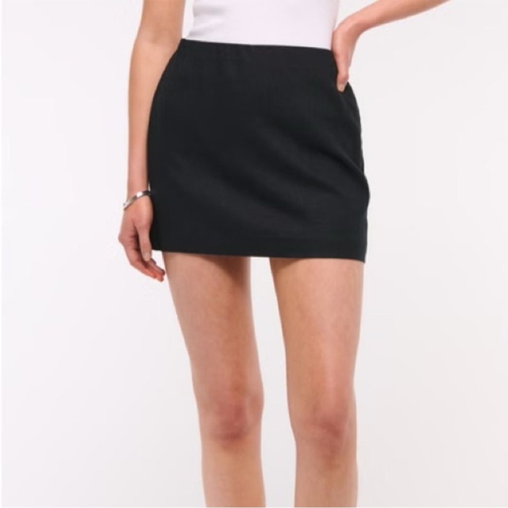 Abercrombie & Fitch Scarlett Black Mini Skirt